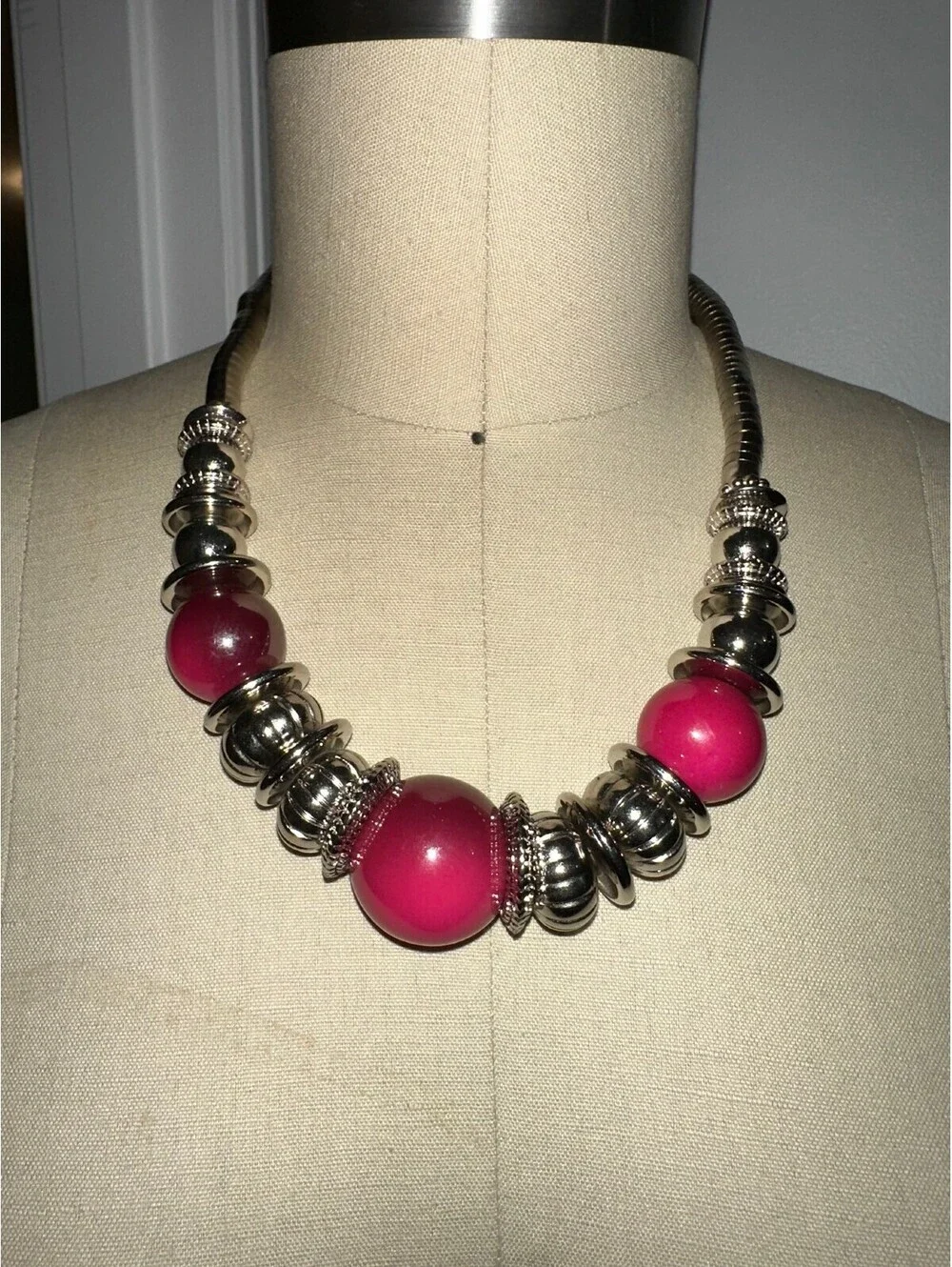 Fashion Jewelry Chunky Pink Silver Beaded Statement Necklace